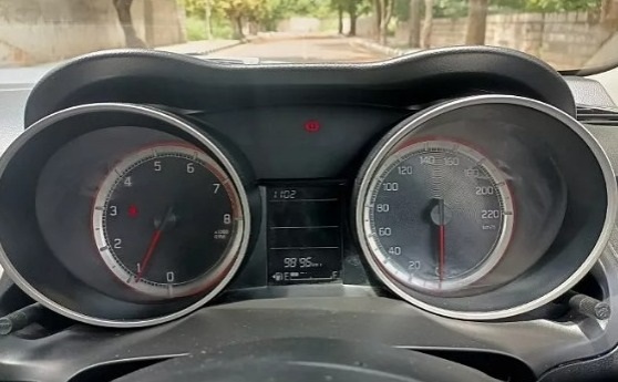 Maruti Suzuki Swift(2021-2024) Vxi